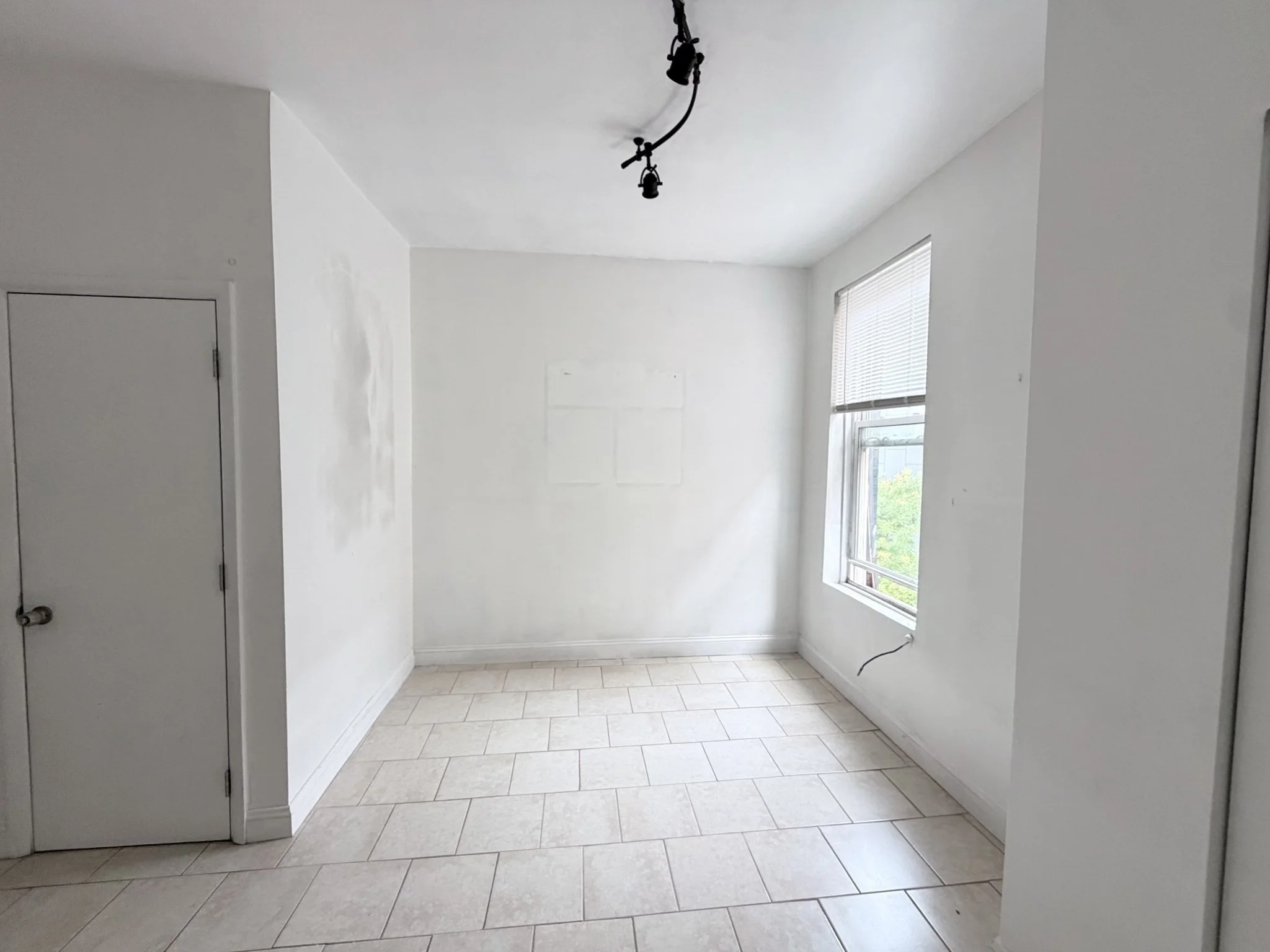 1 bed, 1 bath apartment for rent at 853 Harrison Ave Unit 4, South End — photo 7 of 15