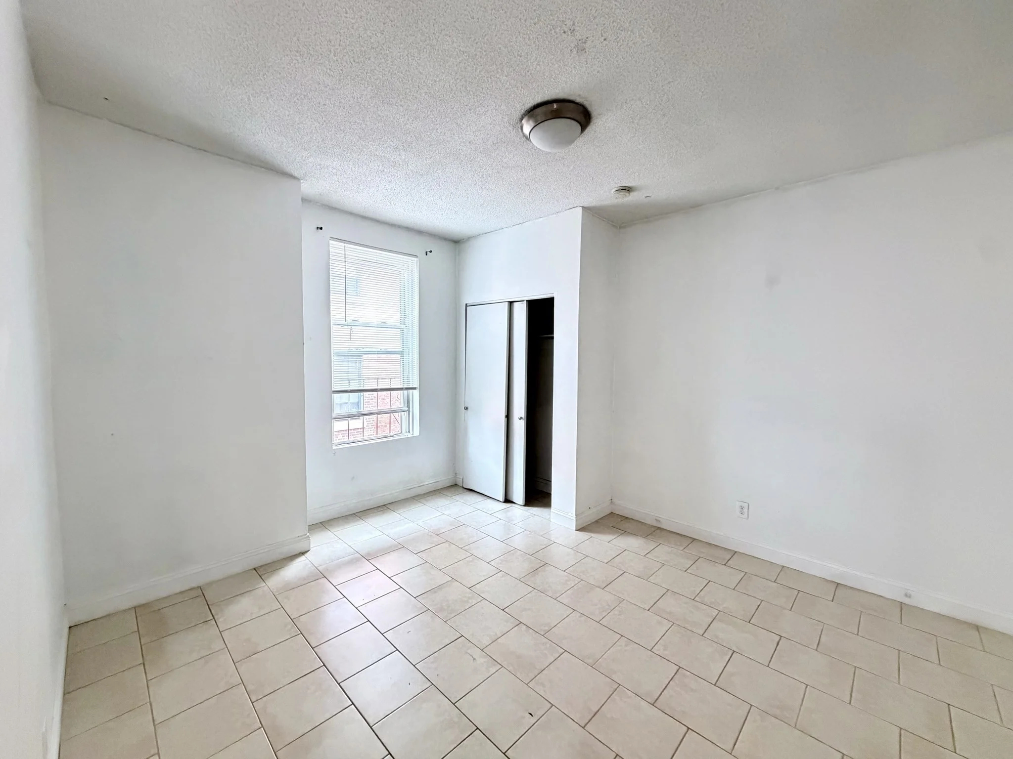 1 bed, 1 bath apartment for rent at 853 Harrison Ave Unit 4, South End — photo 11 of 15