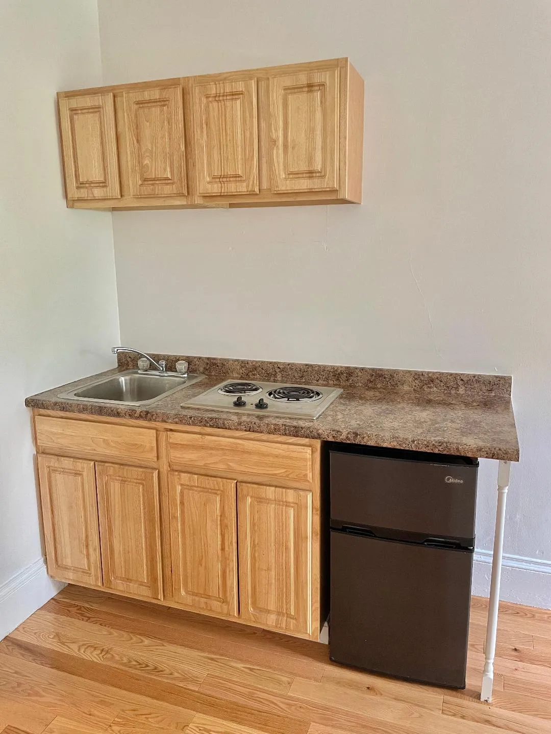 Studio bed, 1 bath apartment for rent at 854 Beacon St Unit 10, Fenway — photo 4 of 5