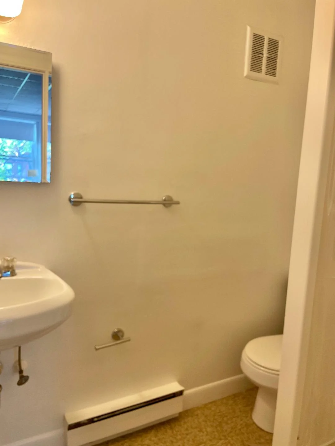 Studio bed, 1 bath apartment for rent at 854 Beacon St Unit 10, Fenway — photo 5 of 5