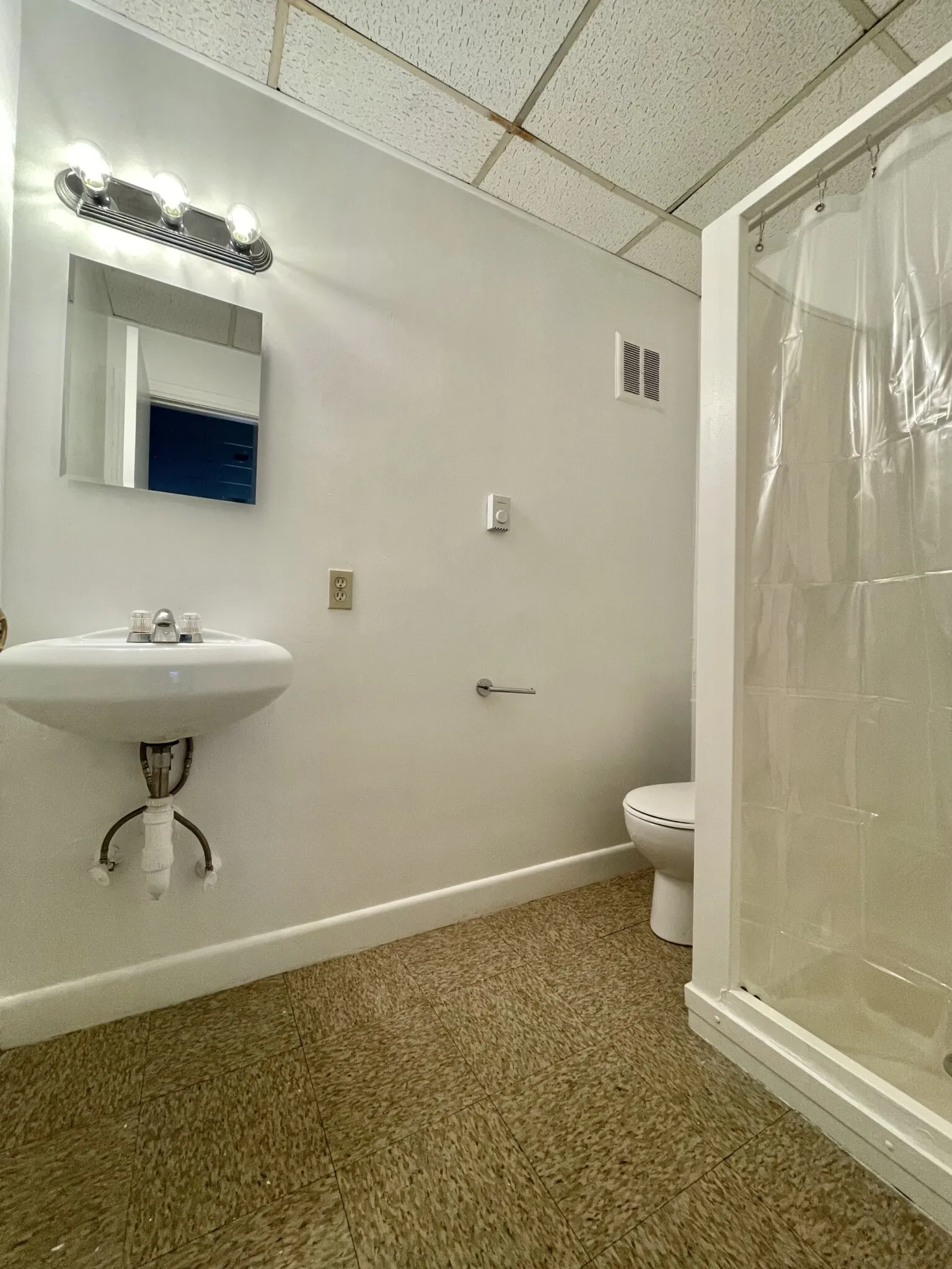 Studio bed, 1 bath apartment for rent at 854 Beacon St Unit 14, Fenway — photo 5 of 5