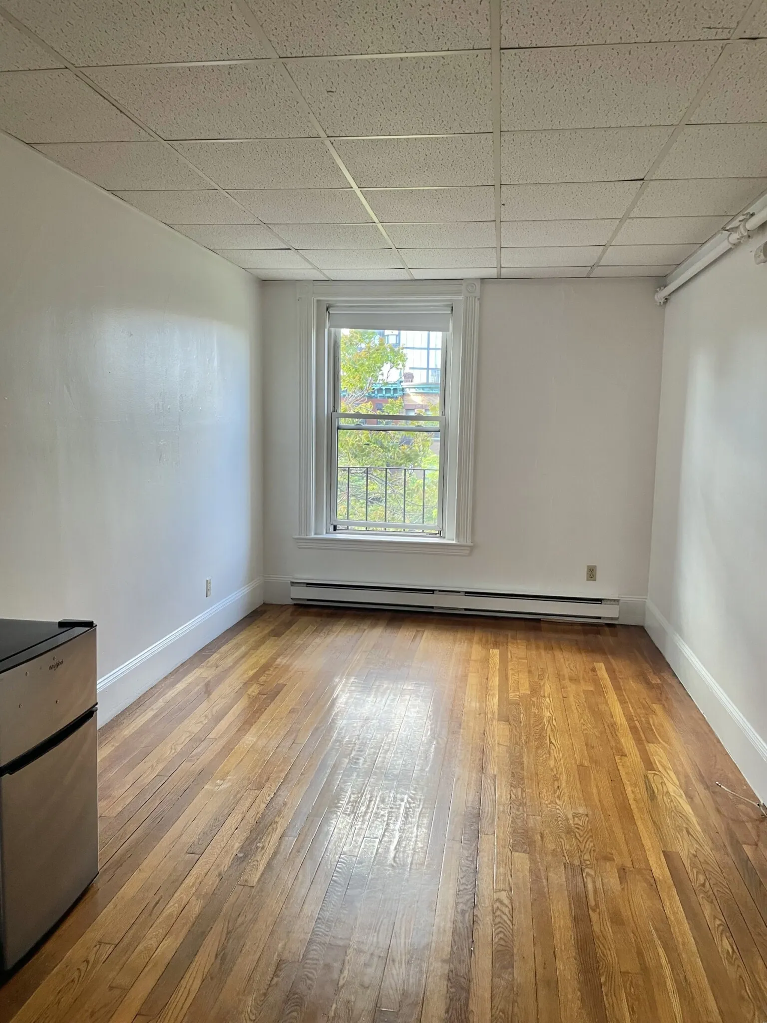 Studio bed, 1 bath apartment for rent at 854 Beacon St Unit 14, Fenway — photo 3 of 5