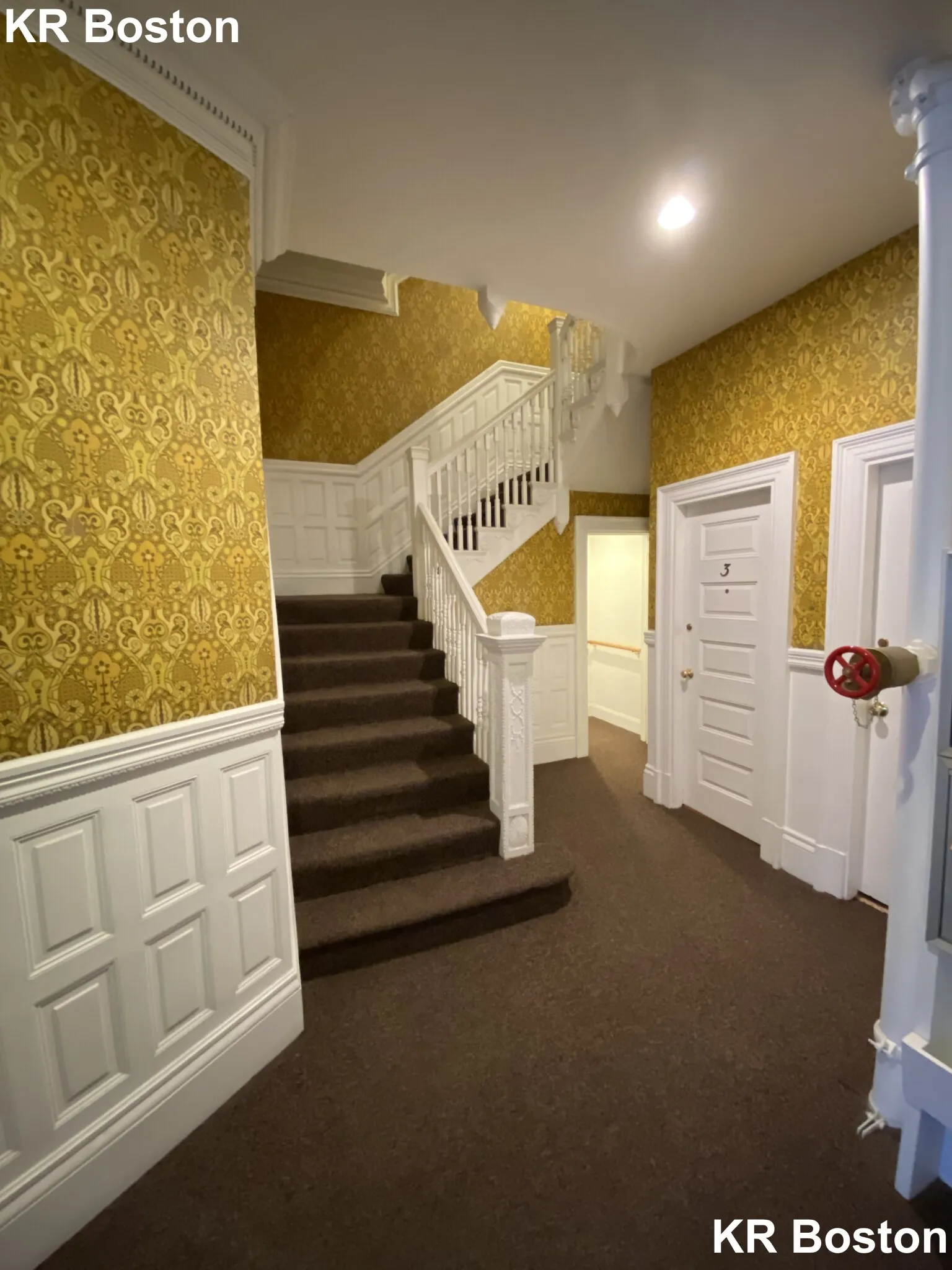 Studio bed, 1 bath apartment for rent at 854 Beacon St Unit 14, Fenway — photo 1 of 5