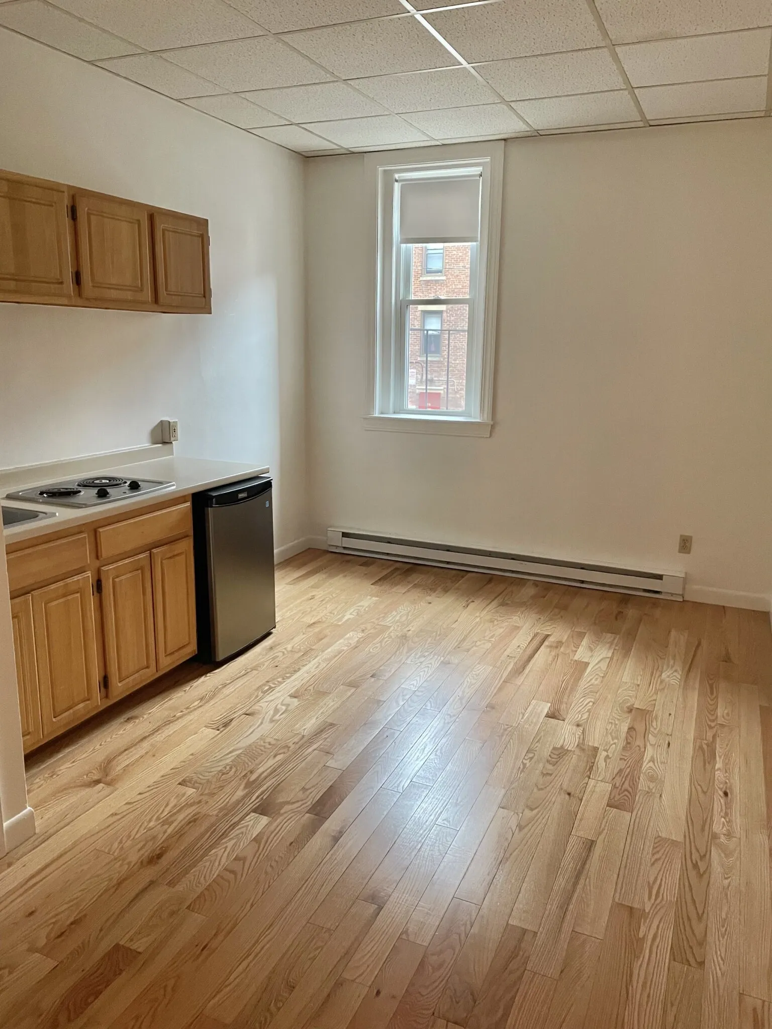 Studio bed, 1 bath apartment for rent at 854 Beacon St Unit 3, Fenway — photo 3 of 5