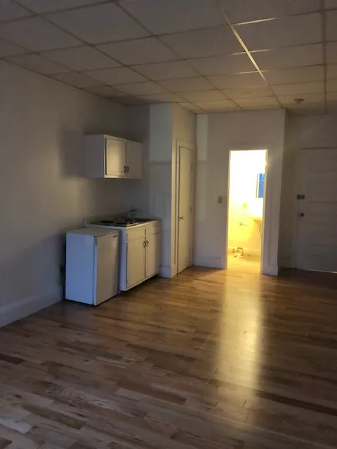 Studio bed, 1 bath apartment for rent at 854 Beacon St Unit 5, Fenway — photo 3 of 5