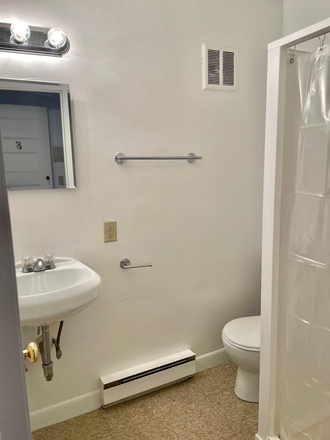 Studio bed, 1 bath apartment for rent at 854 Beacon St Unit 8, Fenway — photo 4 of 4