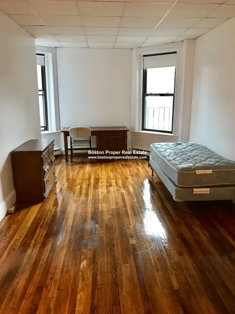 Studio bed, 1 bath apartment for rent at 854 Beacon St Unit 9, Fenway — photo 1 of 6