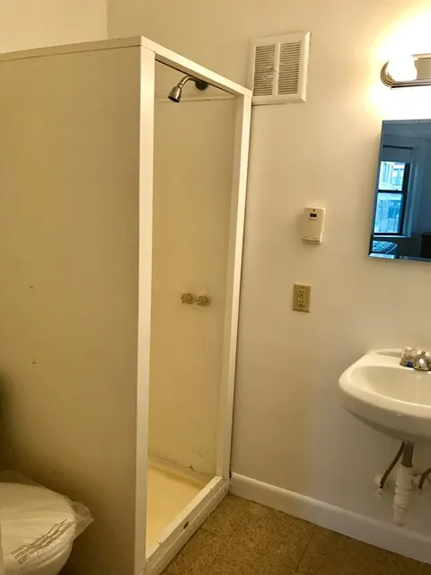 Studio bed, 1 bath apartment for rent at 854 Beacon St Unit 9, Fenway — photo 6 of 6