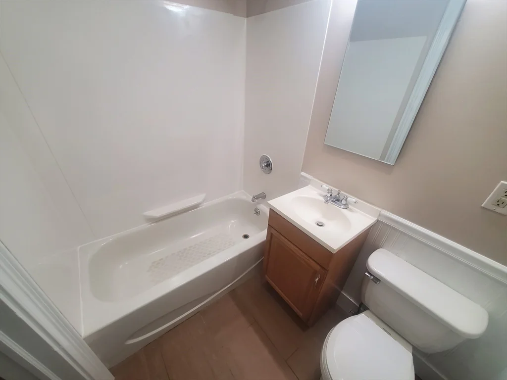 2 bed, 1 bath apartment for rent at 854 Dorchester Ave Unit 1, Roslindale — photo 7 of 14