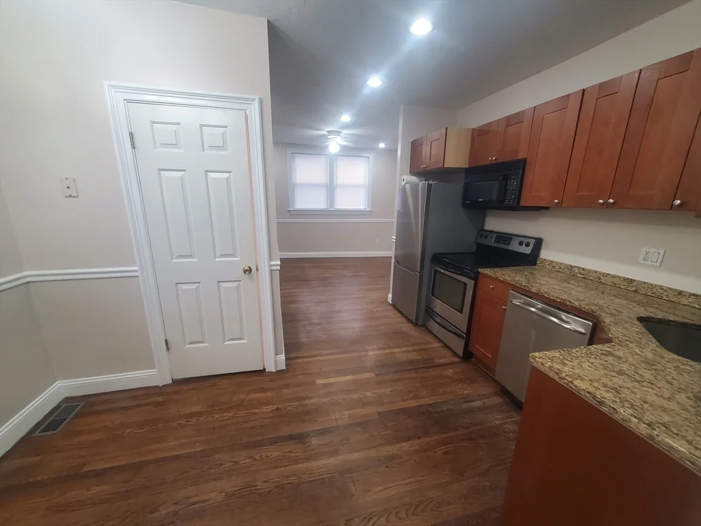 2 bed, 1 bath apartment for rent at 854 Dorchester Ave Unit 1, Roslindale — photo 3 of 14