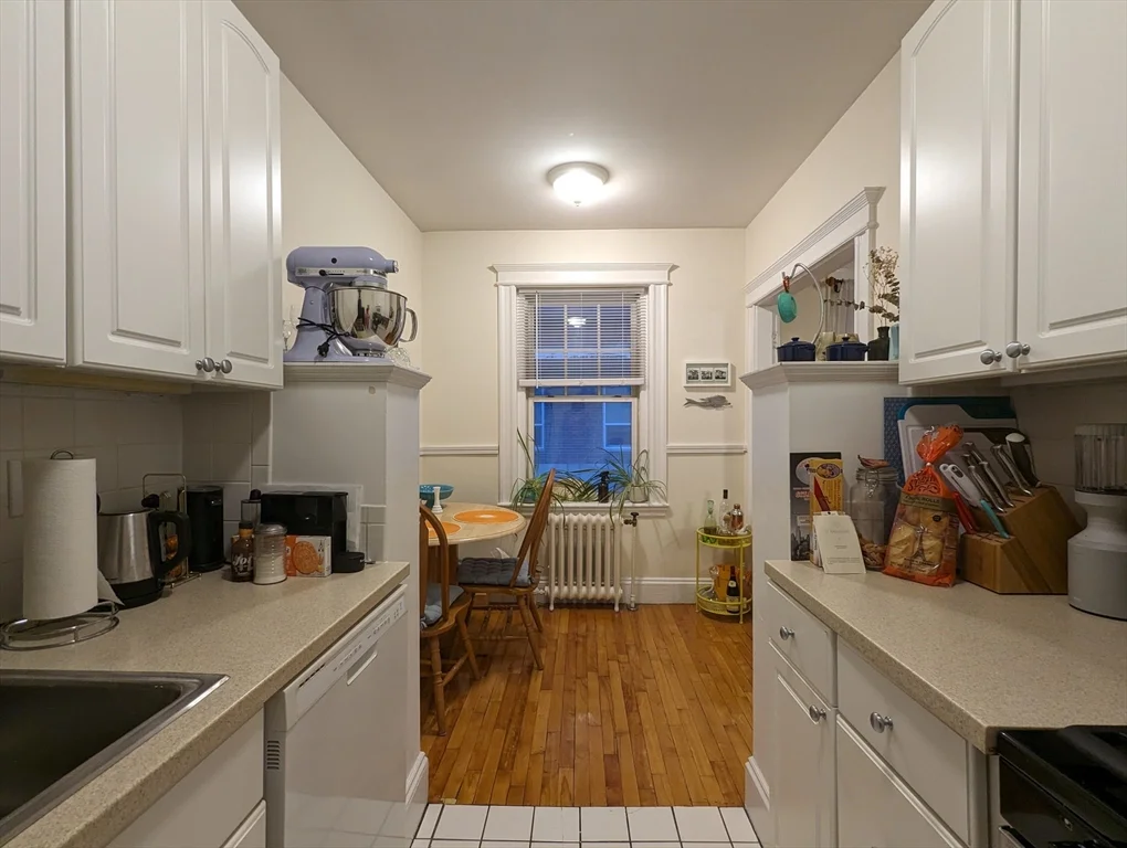 1 bed, 1 bath apartment for rent at 854 Massachusetts Ave Unit 12, Riverside — photo 9 of 16