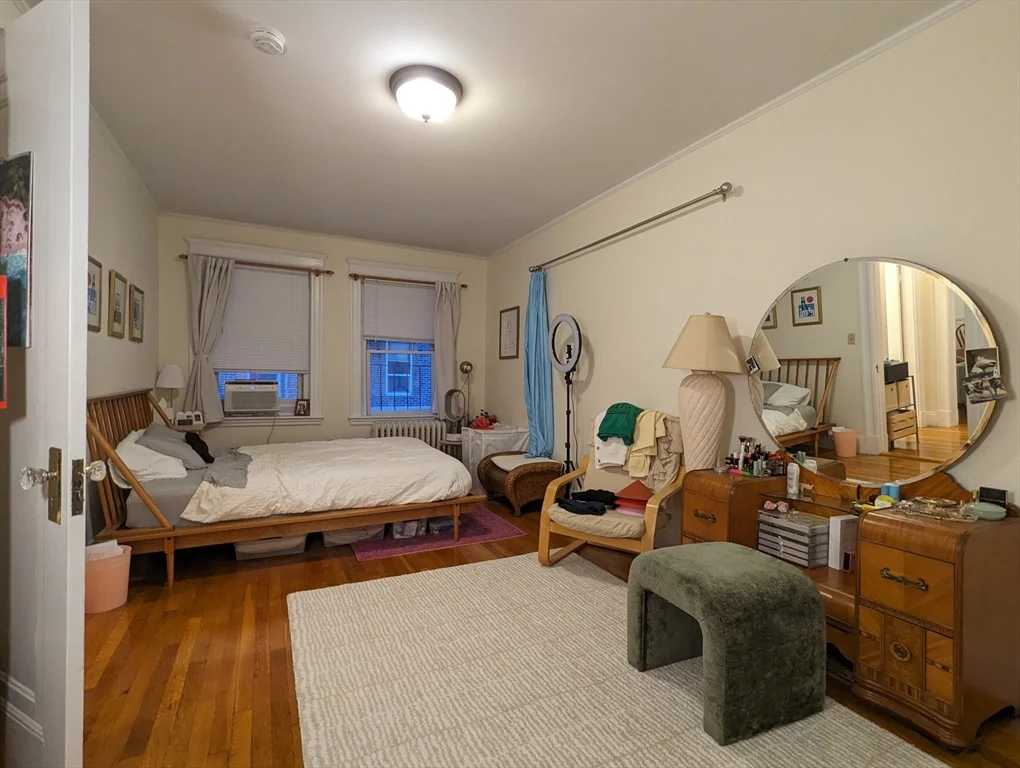 1 bed, 1 bath apartment for rent at 854 Massachusetts Ave Unit 12, Riverside — photo 13 of 16