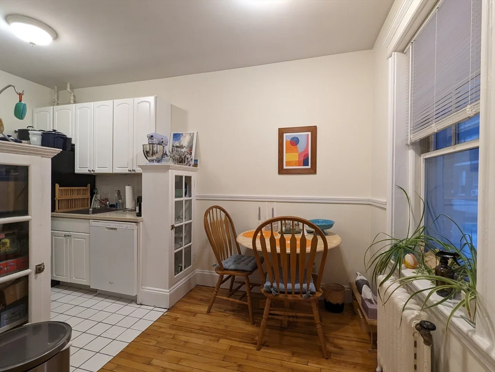 1 bed, 1 bath apartment for rent at 854 Massachusetts Ave Unit 12, Riverside — photo 5 of 16