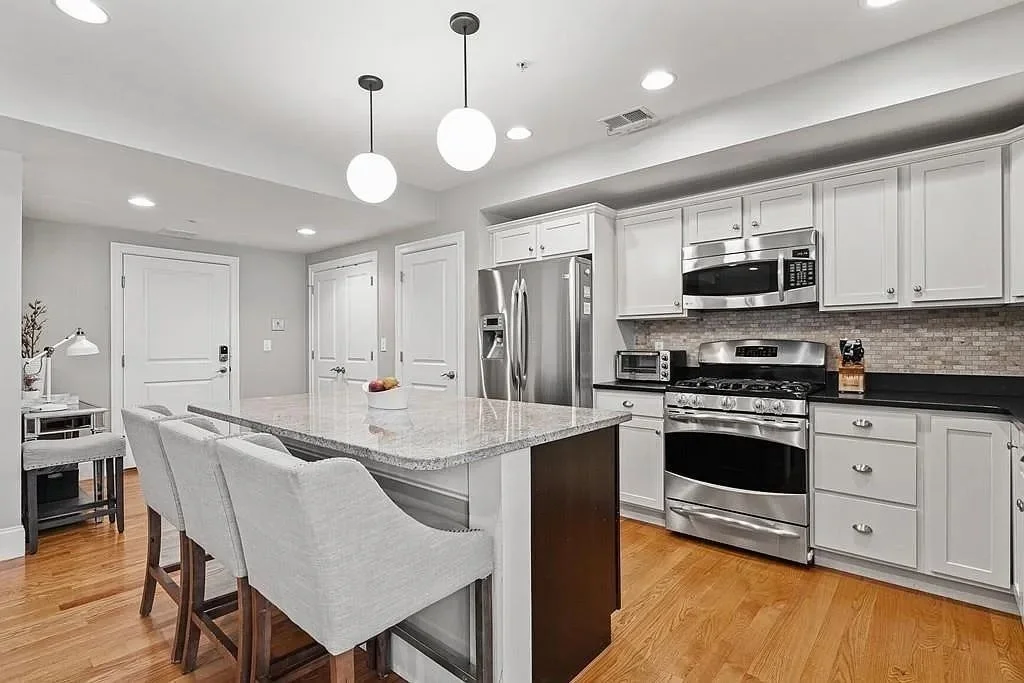 2 bed, 2 bath apartment for rent at 855 Lagrange St Unit 7, West Roxbury — photo 2 of 12