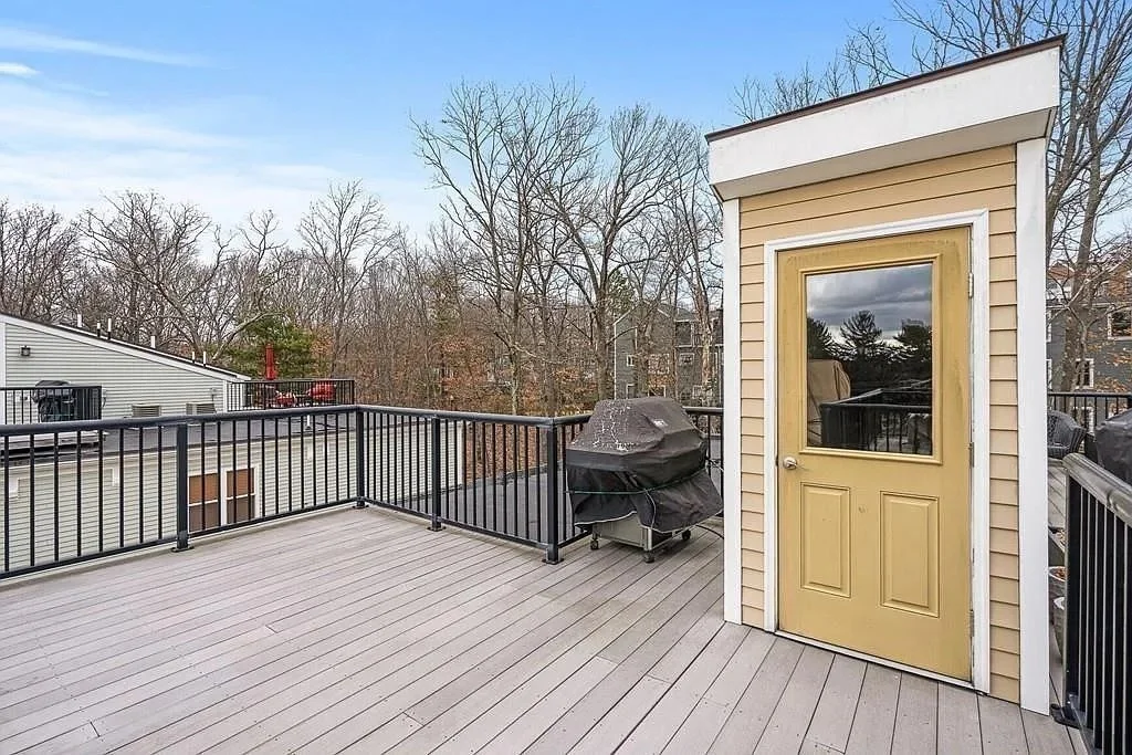 2 bed, 2 bath apartment for rent at 855 Lagrange St Unit 7, West Roxbury — photo 11 of 12