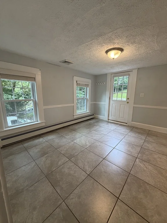 2 bed, 1 bath apartment for rent at 856 Main St Unit 2, Reading — photo 7 of 22
