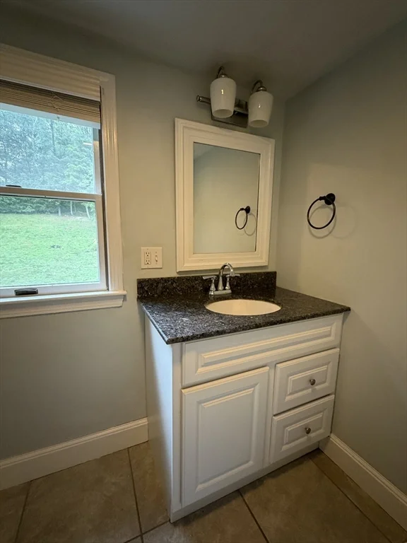 2 bed, 1 bath apartment for rent at 856 Main St Unit 2, Reading — photo 15 of 22