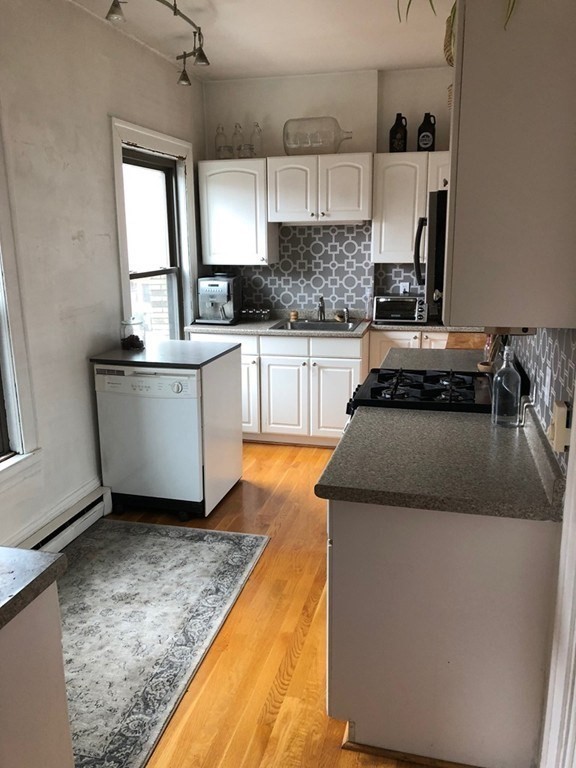 1 bed, 1 bath apartment for rent at 857 Beacon St Unit 32, Fenway — photo 3 of 12