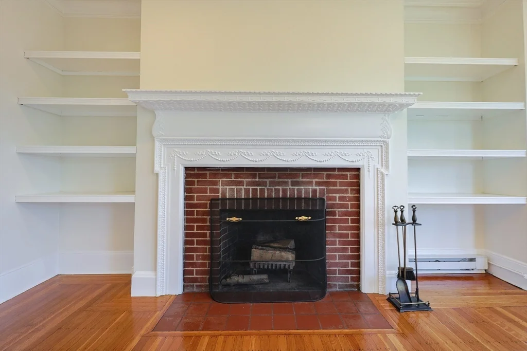 2 bed, 1 bath apartment for rent at 857 Beacon St Unit 51, Fenway — photo 3 of 27