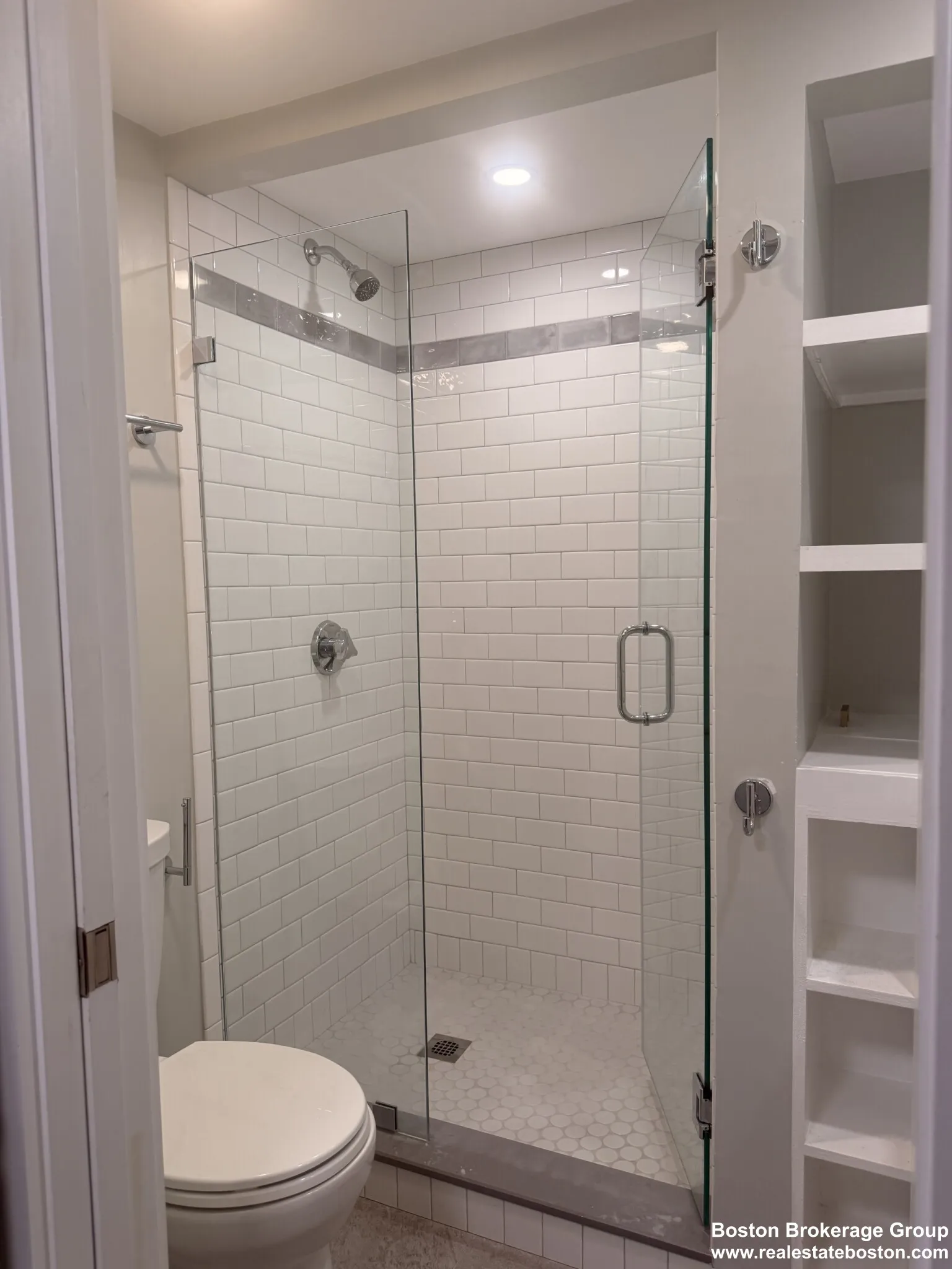 Studio bed, 1 bath apartment for rent at 857 Beacon St Unit b1, Fenway — photo 4 of 5