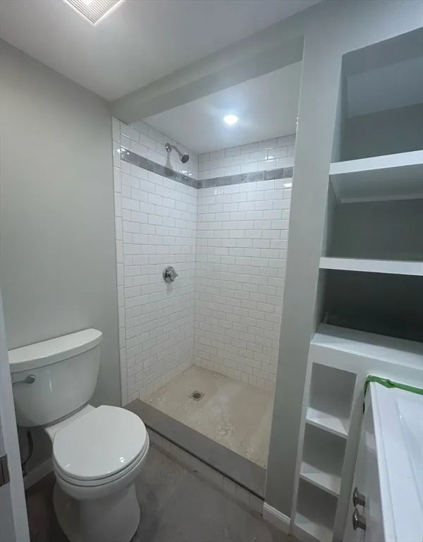 Studio bed, 1 bath apartment for rent at 857 Beacon Unit B-1, Fenway — photo 4 of 5