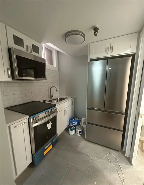 Studio bed, 1 bath apartment for rent at 857 Beacon Unit B-1, Fenway — photo 1 of 5