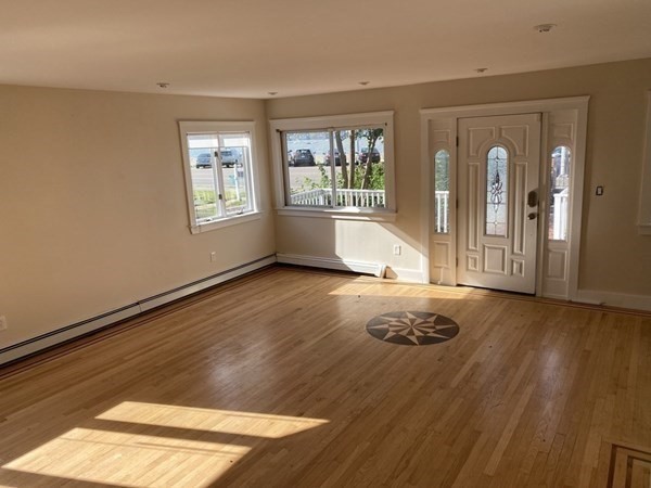 3 bed, 2 bath apartment for rent at 857 Quincy Shore Dr, Wollaston — photo 4 of 33