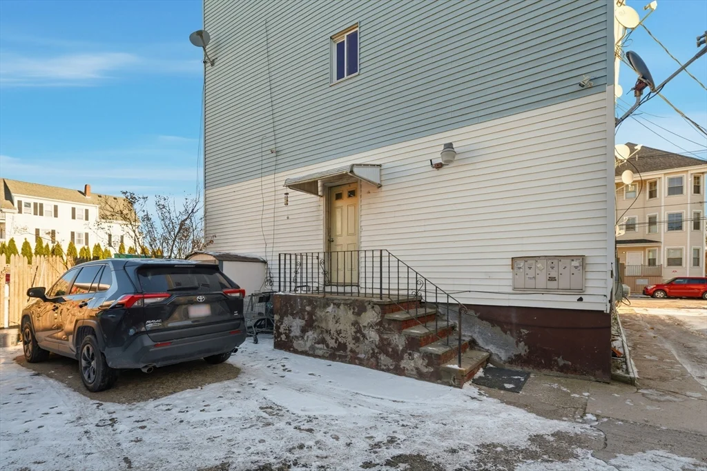 2 bed, 1 bath apartment for rent at 857 S 1st St Unit 2, New Bedford — photo 16 of 17