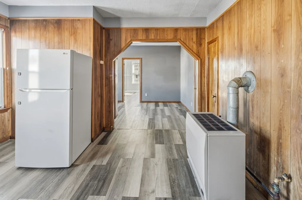 2 bed, 1 bath apartment for rent at 857 S 1st St Unit 2, New Bedford — photo 5 of 17