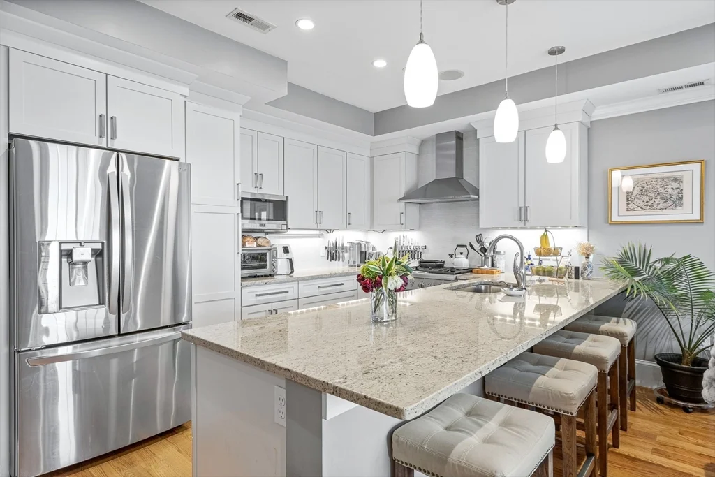 2 bed, 2 bath apartment for rent at 858 2nd St Unit 7, South Boston