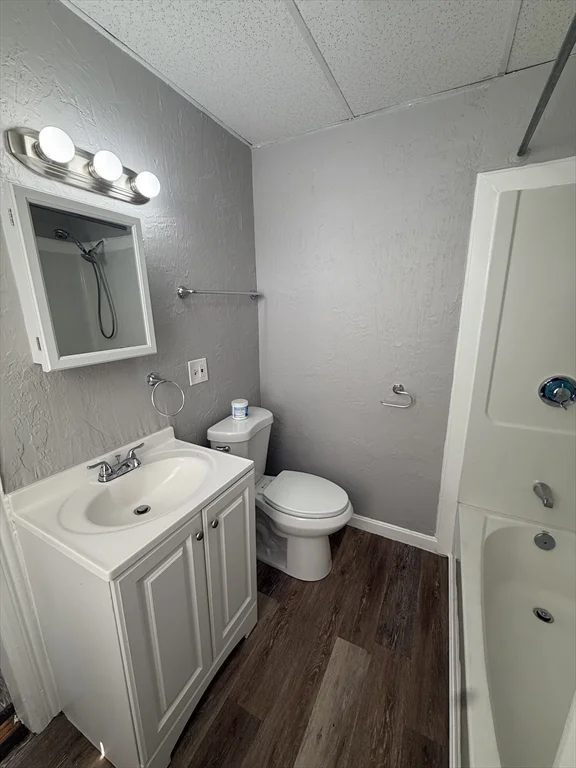 2 bed, 1 bath apartment for rent at 86-88 Hamilton St Unit 10, Worcester — photo 4 of 13