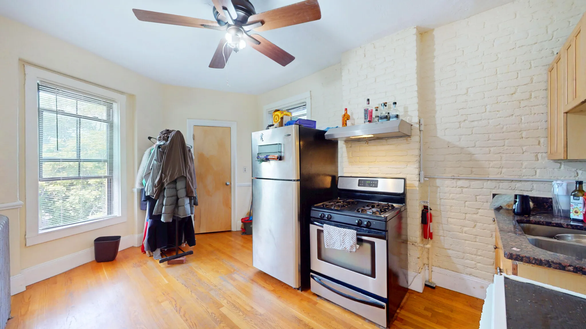3 bed, 1 bath apartment for rent at 86 A St Unit 4, South Boston