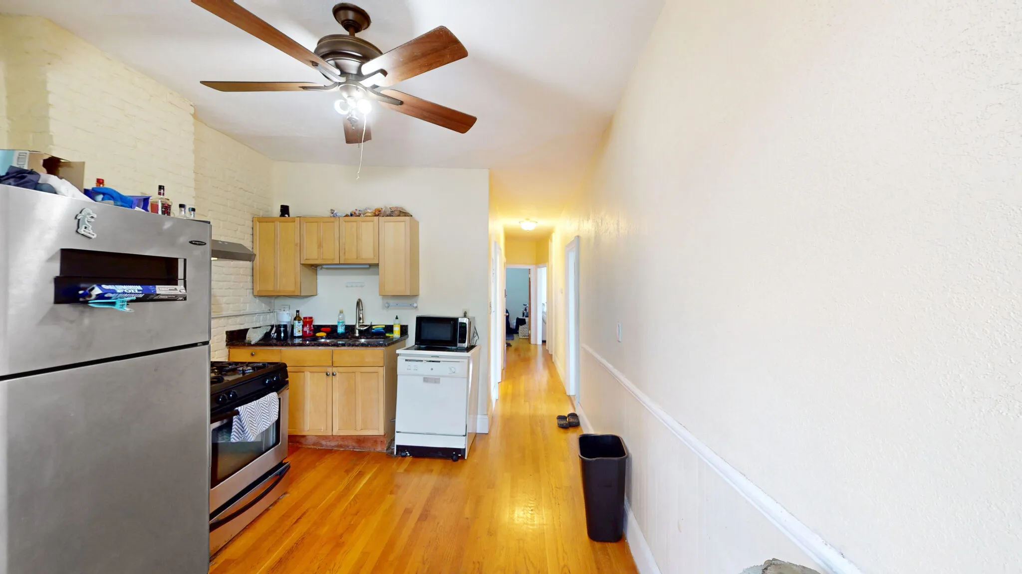 3 bed, 1 bath apartment for rent at 86 A St Unit 4, South Boston — photo 2 of 8