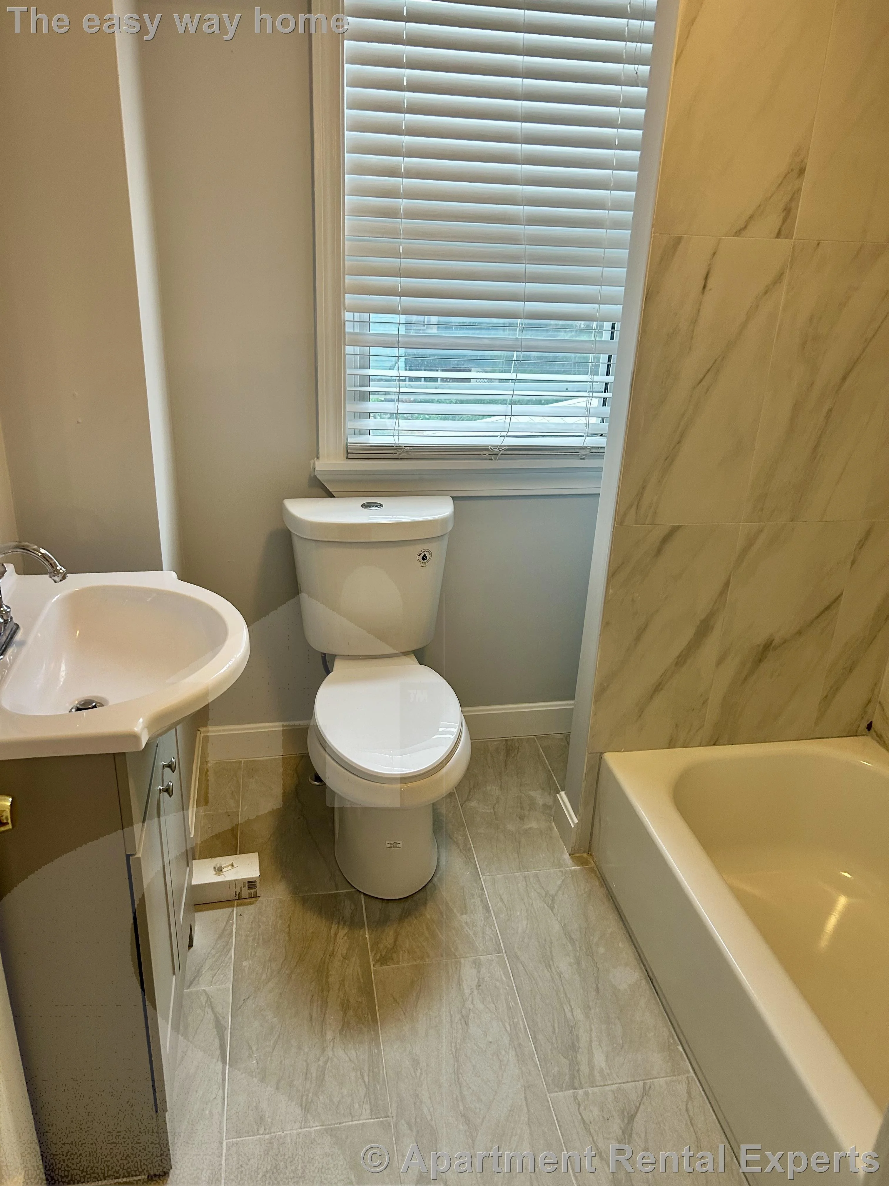 3 bed, 1 bath apartment for rent at 86 Avon St Unit 2, Spring Hill — photo 4 of 11