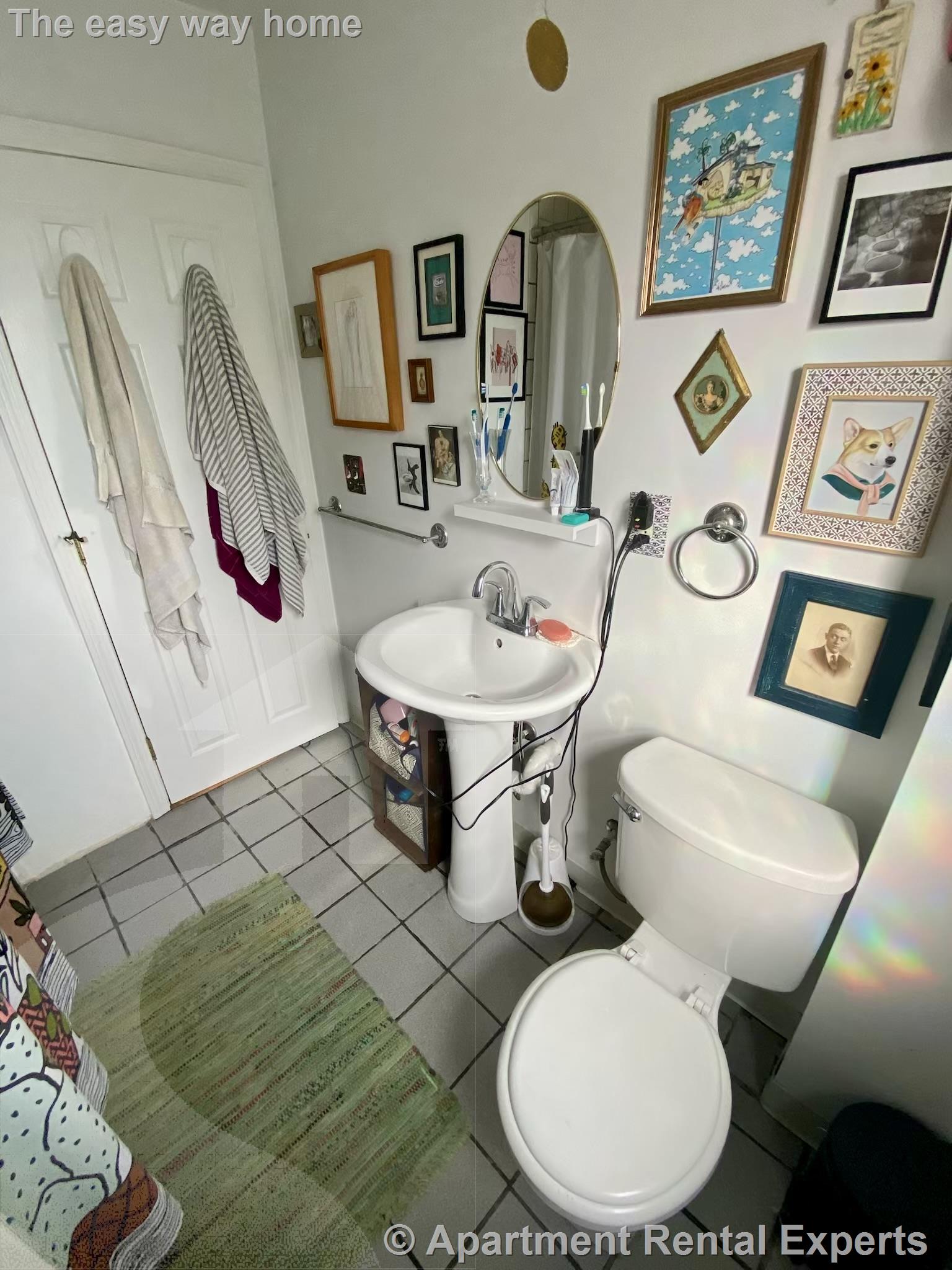 3 bed, 1 bath apartment for rent at 86 Avon St Unit 3, Spring Hill — photo 6 of 11