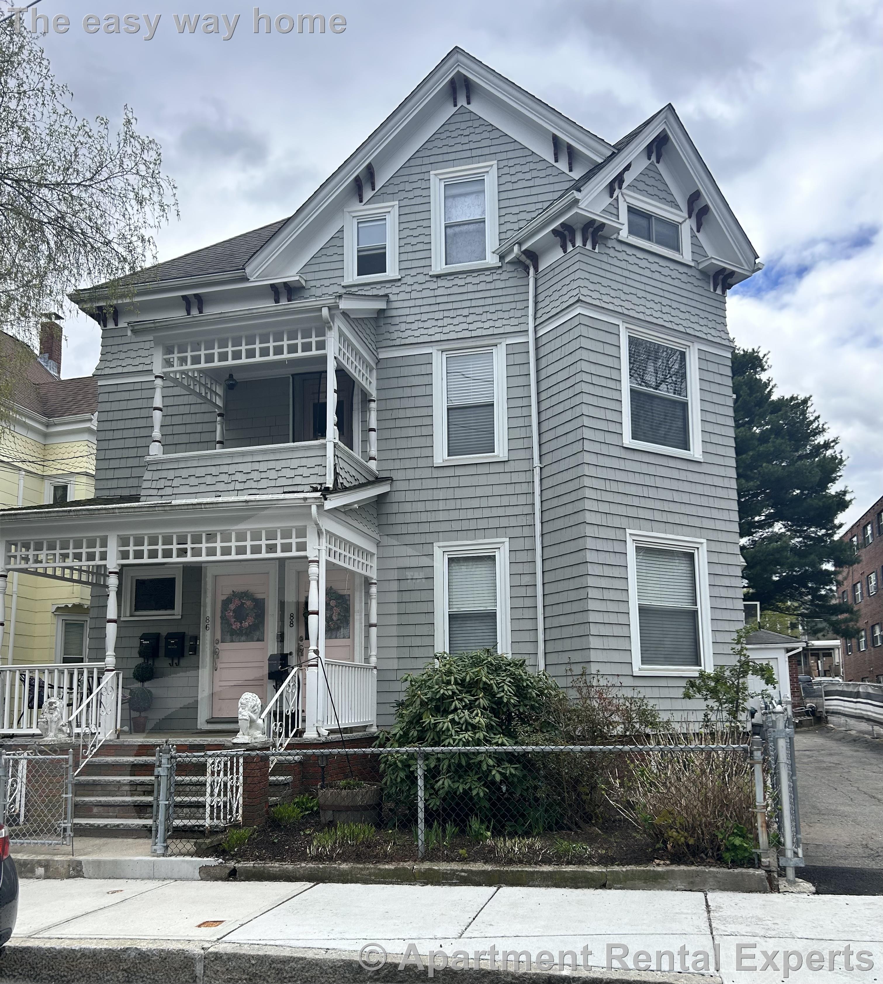 3 bed, 1 bath apartment for rent at 86 Avon St Unit 3, Spring Hill — photo 11 of 11