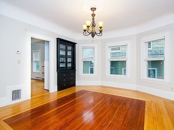 4 bed, 2 bath apartment for rent at 86 Belmont St Unit 2, Spring Hill — photo 10 of 11