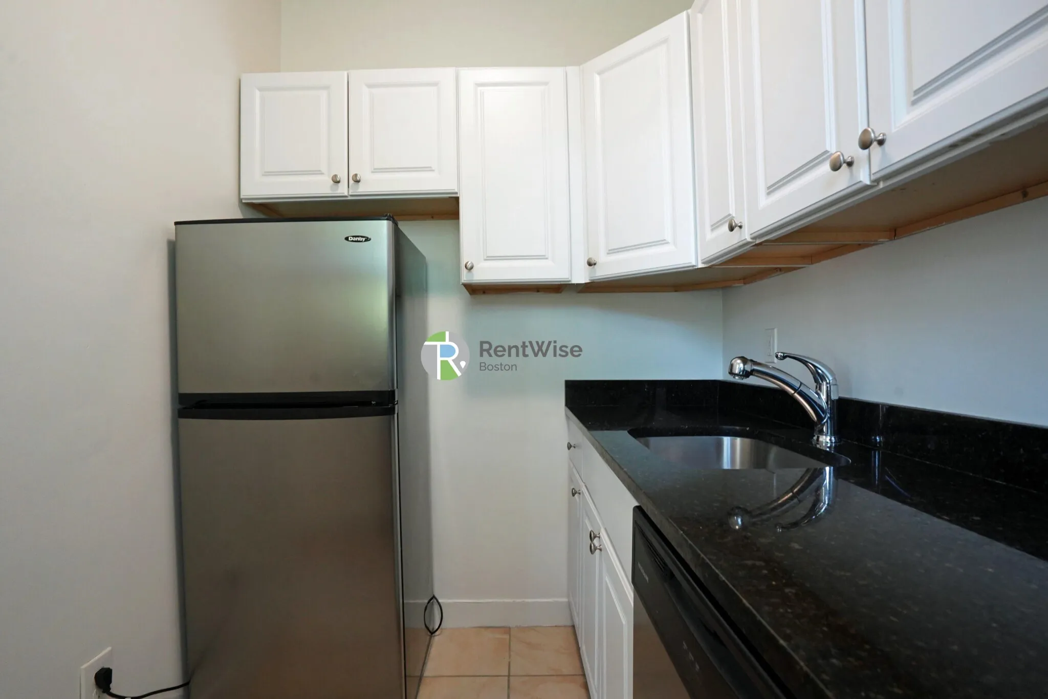 Studio bed, 1 bath apartment for rent at 86 Brainerd Rd Unit 17, Allston — photo 9 of 24