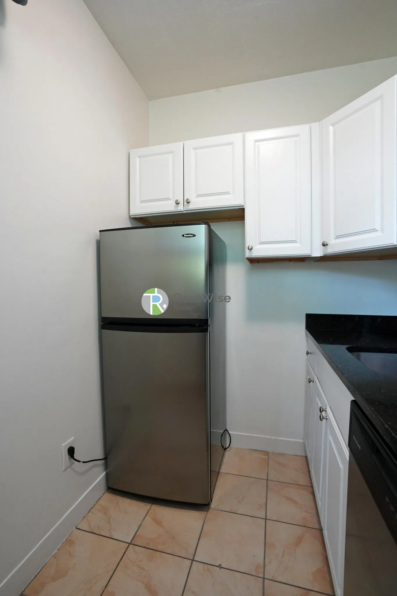 Studio bed, 1 bath apartment for rent at 86 Brainerd Rd Unit 17, Allston — photo 8 of 24