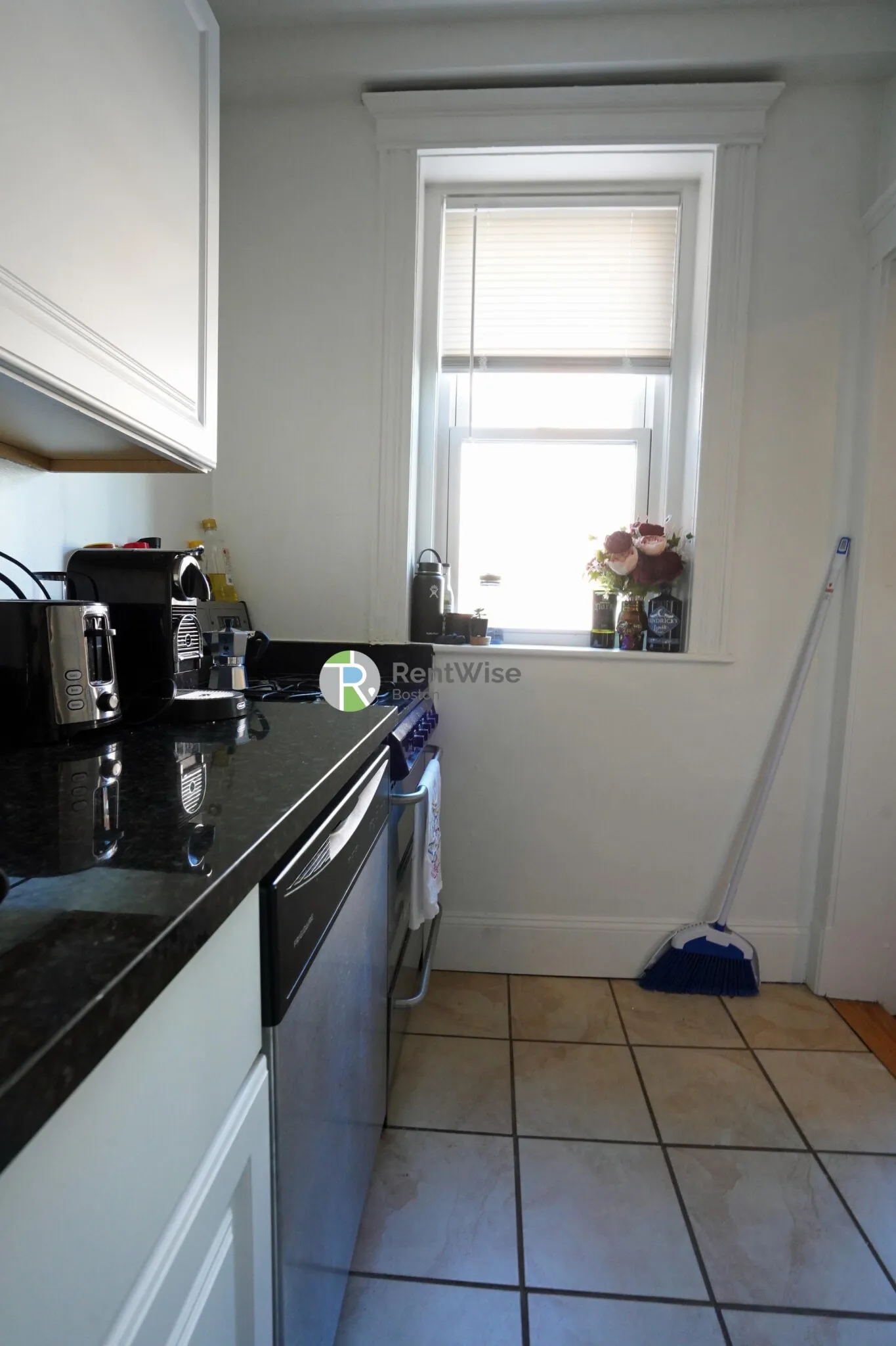 Studio bed, 1 bath apartment for rent at 86 Brainerd Rd Unit 8, Allston — photo 17 of 21