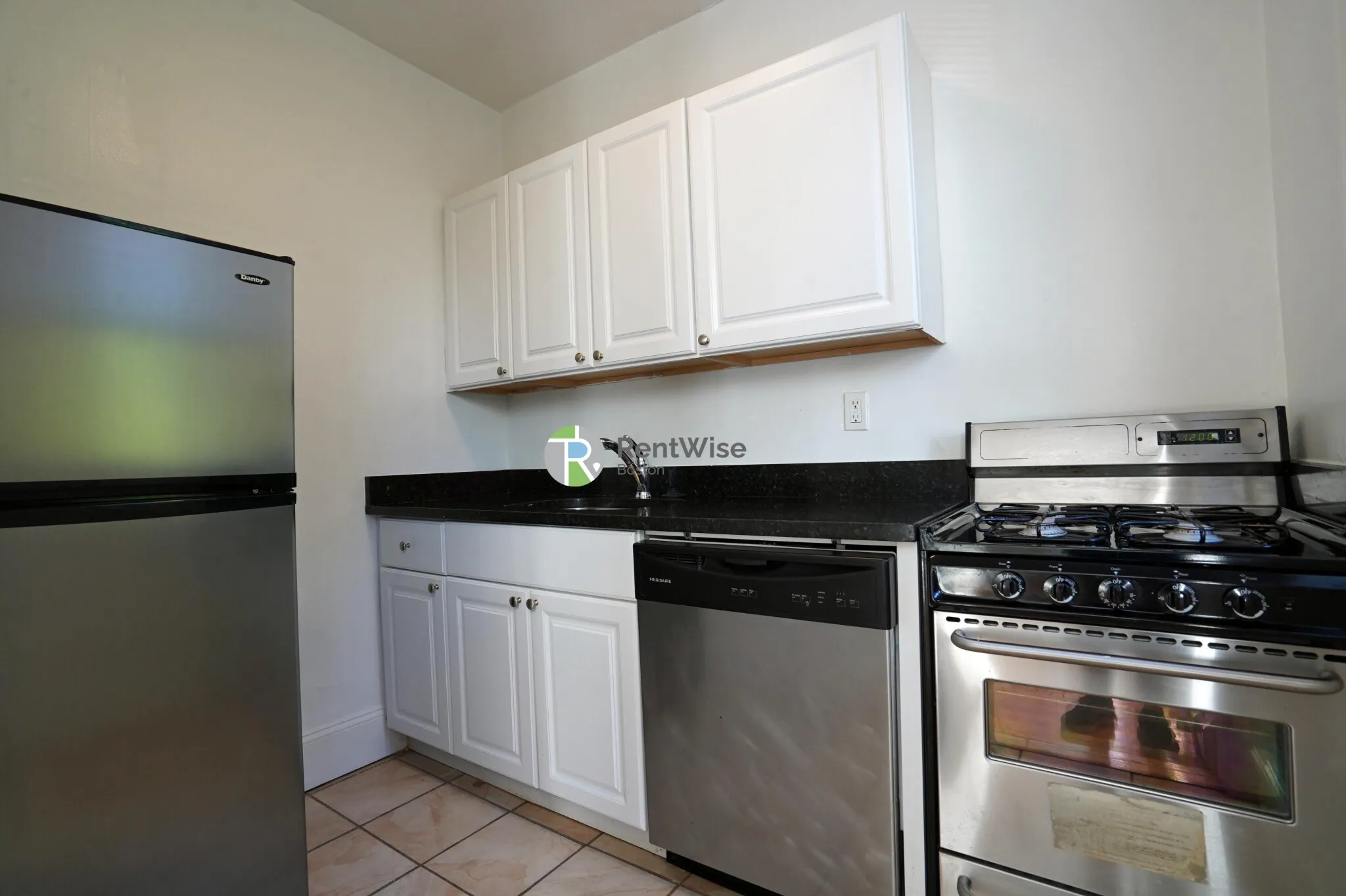 Studio bed, 1 bath apartment for rent at 86 Brainerd Rd Unit 8, Allston — photo 6 of 21