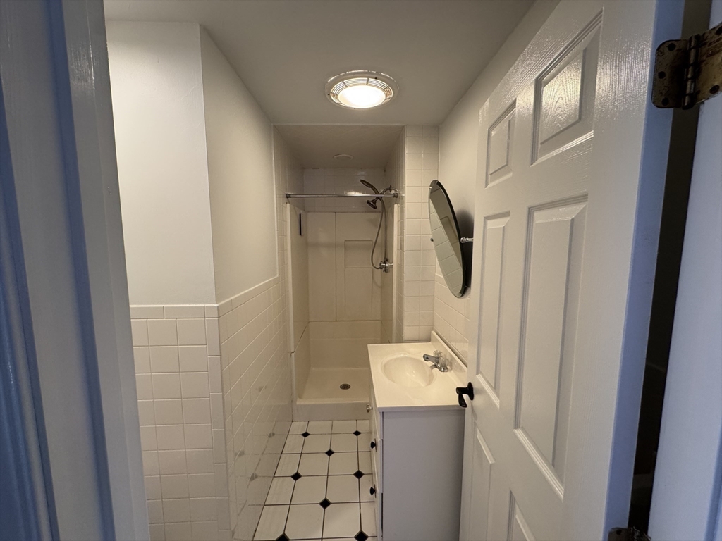 2 bed, 1 bath apartment for rent at 86 Butler St Unit 1, Dorchester — photo 9 of 13