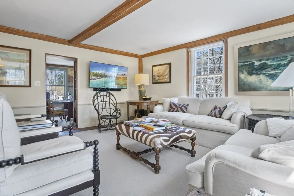 4 bed, 4+ bath apartment for rent at 86 Centre St, Nantucket — photo 2 of 15