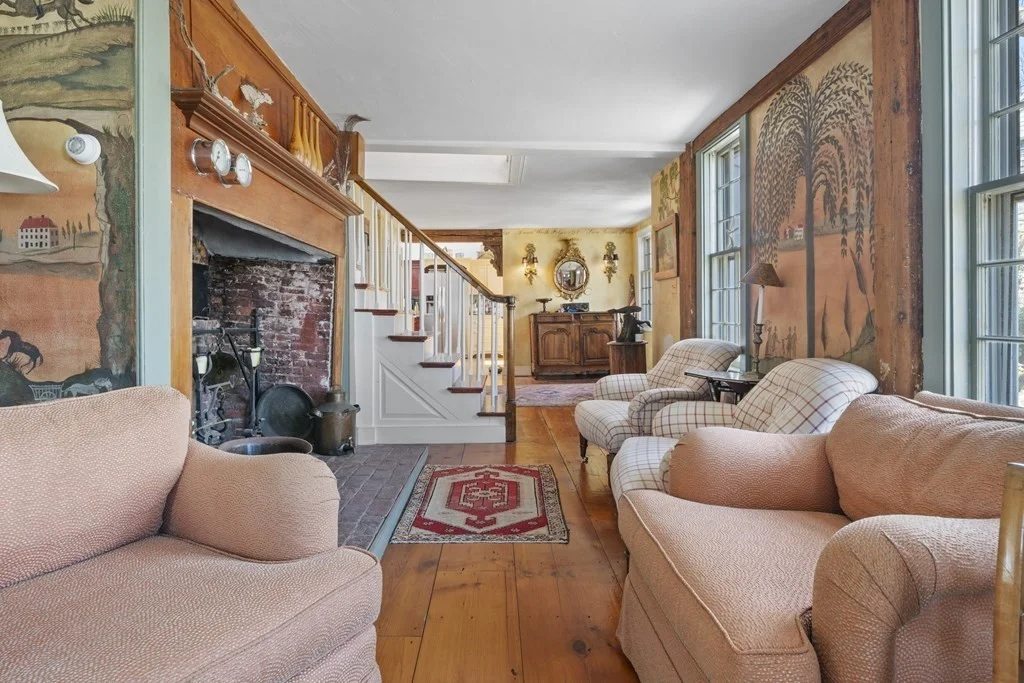 4 bed, 4+ bath apartment for rent at 86 Centre St, Nantucket — photo 6 of 15
