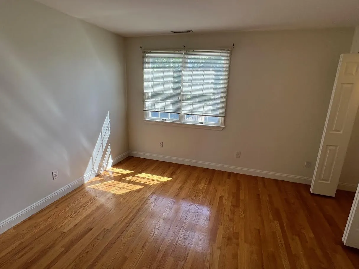3 bed, 3 bath apartment for rent at 86 Chapel St Unit 1, Nonantum — photo 18 of 29