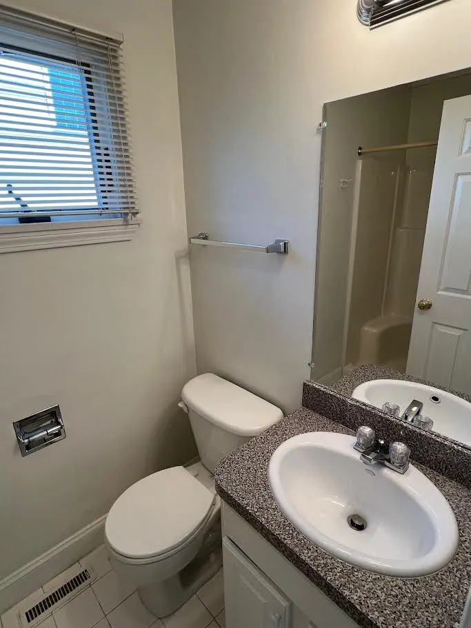 3 bed, 3 bath apartment for rent at 86 Chapel St Unit 1, Nonantum — photo 25 of 29