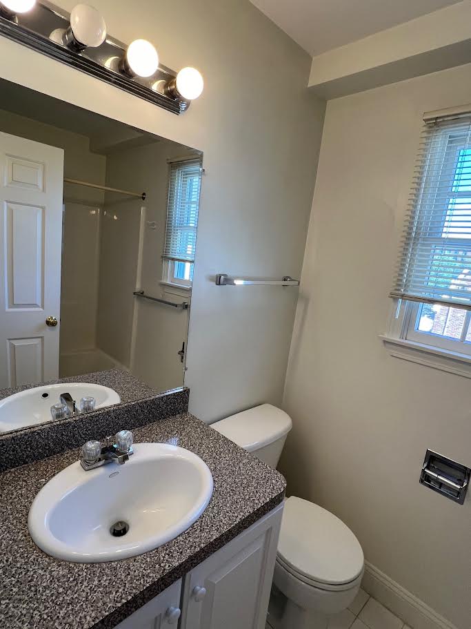 3 bed, 3 bath apartment for rent at 86 Chapel St Unit 2, Nonantum — photo 29 of 29
