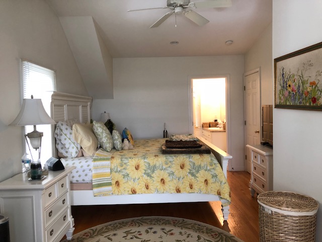 3 bed, 3 bath apartment for rent at 86 Chapel St Unit 2, Nonantum — photo 12 of 29