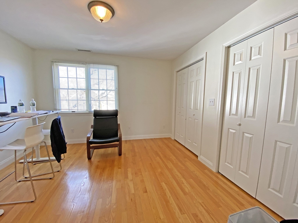 3 bed, 3 bath apartment for rent at 86 Chapel St Unit 86, Nonantum — photo 9 of 16