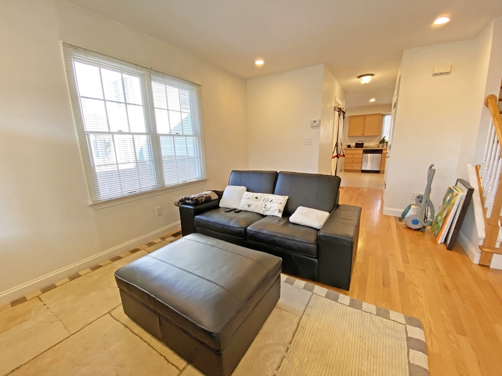 3 bed, 3 bath apartment for rent at 86 Chapel St Unit 86, Nonantum — photo 7 of 16